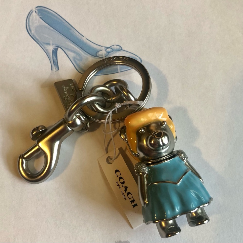 ❌SOLD❌Coach X Disney NWT Cinderella Bear Bag Charm Keychain C0266